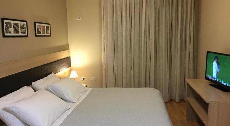 Hotel Oresti Center 3*